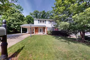 6602 Greenview Ln, Springfield, VA 22152 - Photo 27