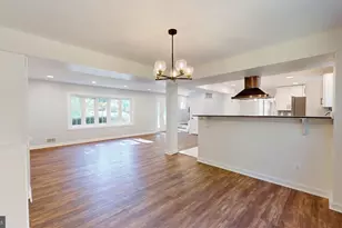 6602 Greenview Ln, Springfield, VA 22152 - Photo 3