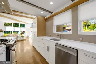 3017 Pine Spring Rd, Falls Church, VA 22042 - Photo 11