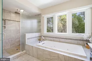 3529 Barkley Dr, Fairfax, VA 22031 - Photo 7