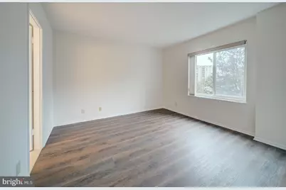 8360 Greensboro Drive #305, McLean, VA 22102 - Photo 11