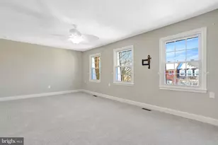 8225 Cedar Landing Ct, Alexandria, VA 22306 - Photo 15