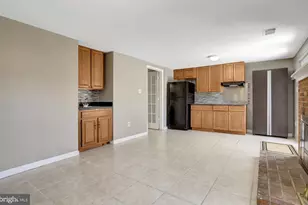 8225 Cedar Landing Ct, Alexandria, VA 22306 - Photo 33