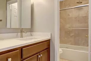 8225 Cedar Landing Ct, Alexandria, VA 22306 - Photo 17