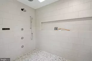 7228 Allan Ave, Falls Church, VA 22046 - Photo 39