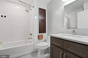 1528 Goldenrain Ct, Reston, VA 20190 - Photo 21