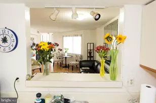 1951 Sagewood Ln, Reston, VA 20191 - Photo 7