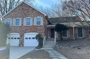 9217 Dorothy Ln, Springfield, VA 22153 - Photo 1