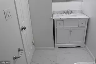 3800 Powell Ln, Falls Church, VA 22041 - Photo 27