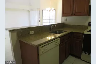 6008-C Curtier, Alexandria, VA 22310 - Photo 9