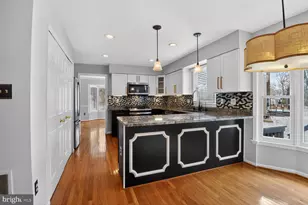 3314 Tuckaway Ct, Herndon, VA 20171 - Photo 7