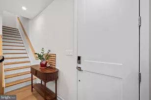 7470 Backett Wood Ter, McLean, VA 22102 - Photo 3