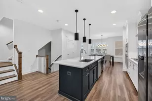 5241 Ridgeview Retreat Dr, Chantilly, VA 20151 - Photo 5