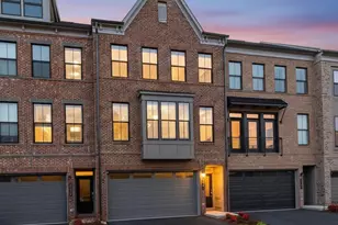 5241 Ridgeview Retreat Dr, Chantilly, VA 20151 - Photo 1