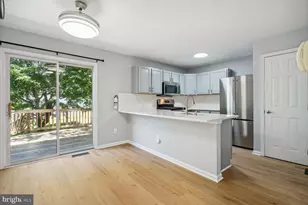 6146 Kendra Way, Centreville, VA 20121 - Photo 7