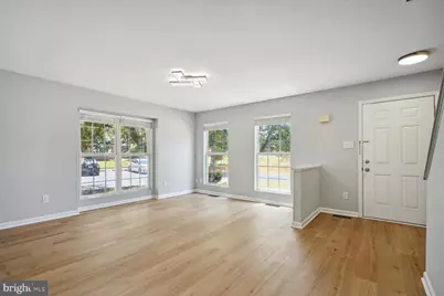 6146 Kendra Way, Centreville, VA 20121 - Photo 9