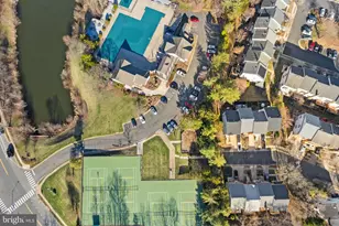 14379 Round Lick Ln, Centreville, VA 20120 - Photo 101