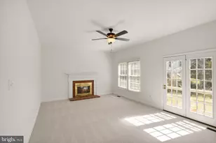 14379 Round Lick Ln, Centreville, VA 20120 - Photo 29