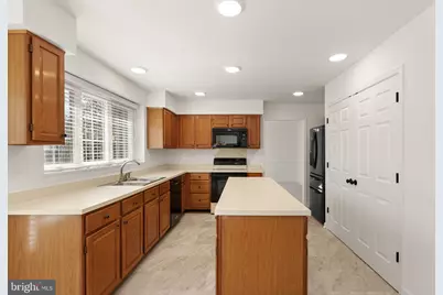 14379 Round Lick Lane, Centreville, VA 20120 - Photo 23