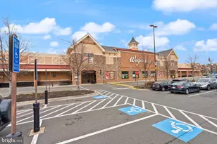 14379 Round Lick Ln, Centreville, VA 20120 - Photo 111