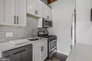 7758 Donnybrook Ct, Annandale, VA 22003 - Photo 9