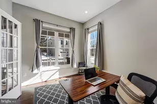 2838 Cambridge Park Pl, Fairfax, VA 22031 - Photo 9