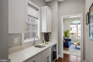 2838 Cambridge Park Pl, Fairfax, VA 22031 - Photo 7