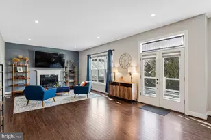 2838 Cambridge Park Pl, Fairfax, VA 22031 - Photo 3