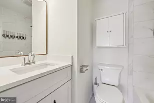 601 Clearwater Ct, Herndon, VA 20170 - Photo 13