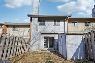 601 Clearwater Ct, Herndon, VA 20170 - Photo 19