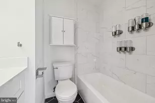 601 Clearwater Ct, Herndon, VA 20170 - Photo 17