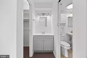 2305 Freetown Ct, Reston, VA 20191 - Photo 25