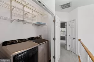 5457 Patuxent Knl Pl, Alexandria, VA 22312 - Photo 17