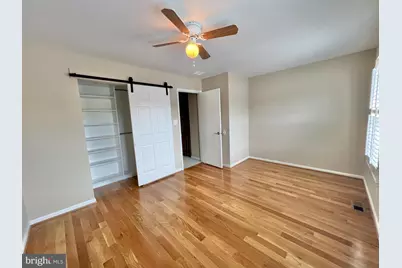 5504 Woodlawn Manor Court, Alexandria, VA 22309 - Photo 9