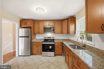 9422 Mauck Court, Fairfax, VA 22032 - Photo 3