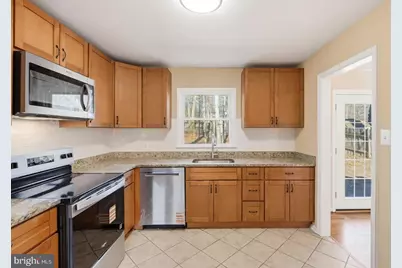 9422 Mauck Court, Fairfax, VA 22032 - Photo 5