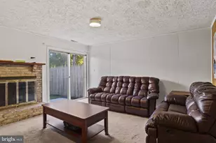 4301 Greenberry Ln, Annandale, VA 22003 - Photo 9