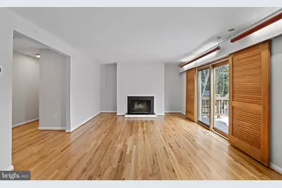 1644 Wainwright Drive, Reston, VA 20190 - Photo 9