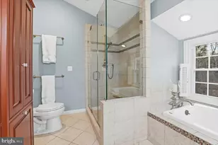 15456 Waters Creek Dr, Centreville, VA 20120 - Photo 25