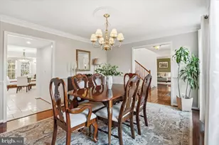 15456 Waters Creek Dr, Centreville, VA 20120 - Photo 9