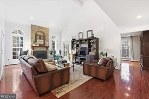 15456 Waters Creek Dr, Centreville, VA 20120 - Photo 9