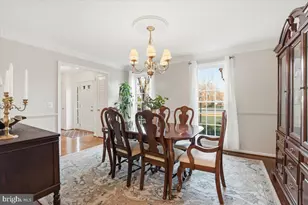 15456 Waters Creek Dr, Centreville, VA 20120 - Photo 11