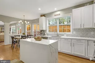 7374 Pohick Ridge Ct, Springfield, VA 22153 - Photo 11