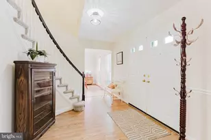 11410 Octagon Ct, Fairfax, VA 22030 - Photo 9