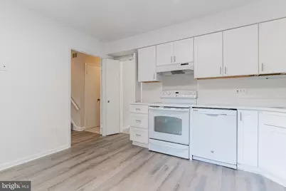 3840 Persimmon Circle, Fairfax, VA 22031 - Photo 7