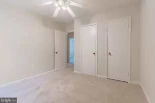 3840 Persimmon Cir, Fairfax, VA 22031 - Photo 15