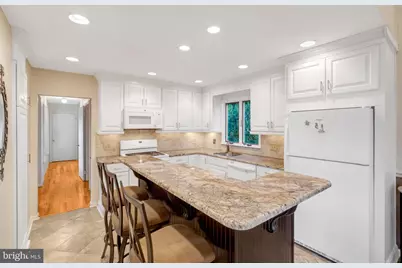 14404 Coachway Drive, Centreville, VA 20120 - Photo 3