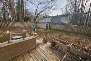 5909 Wood Sorrels Ct, Burke, VA 22015 - Photo 3