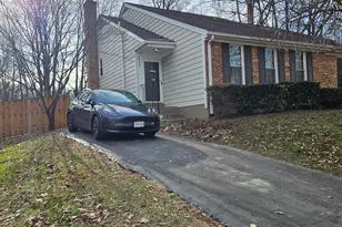 5909 Wood Sorrels Ct, Burke, VA 22015 - Photo 1