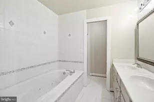 3911 Prosperity Ave, Fairfax, VA 22031 - Photo 31